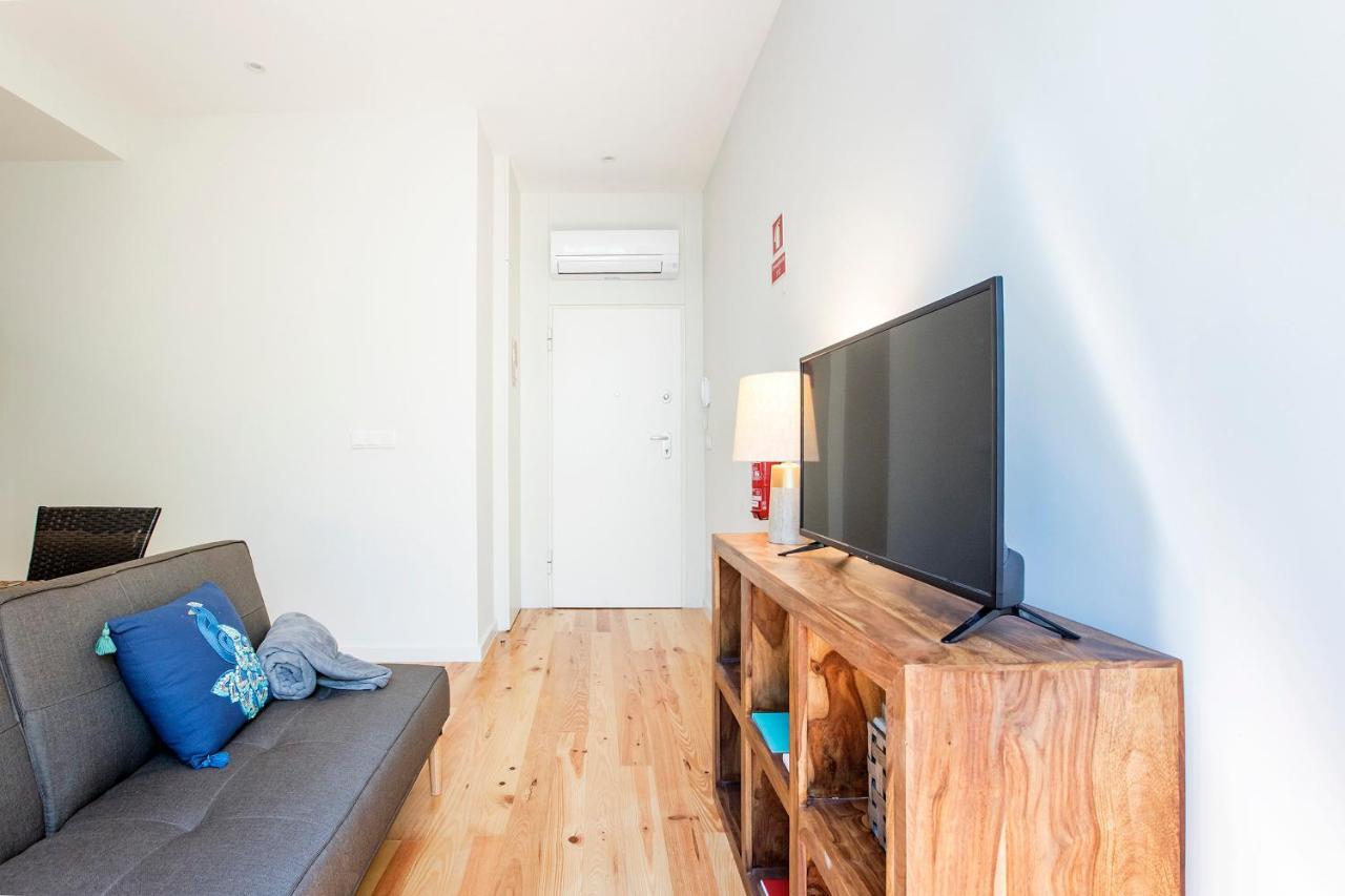 Central Studio W/ Pool, Ac & Patio By Lovelystay OOporto Exterior foto