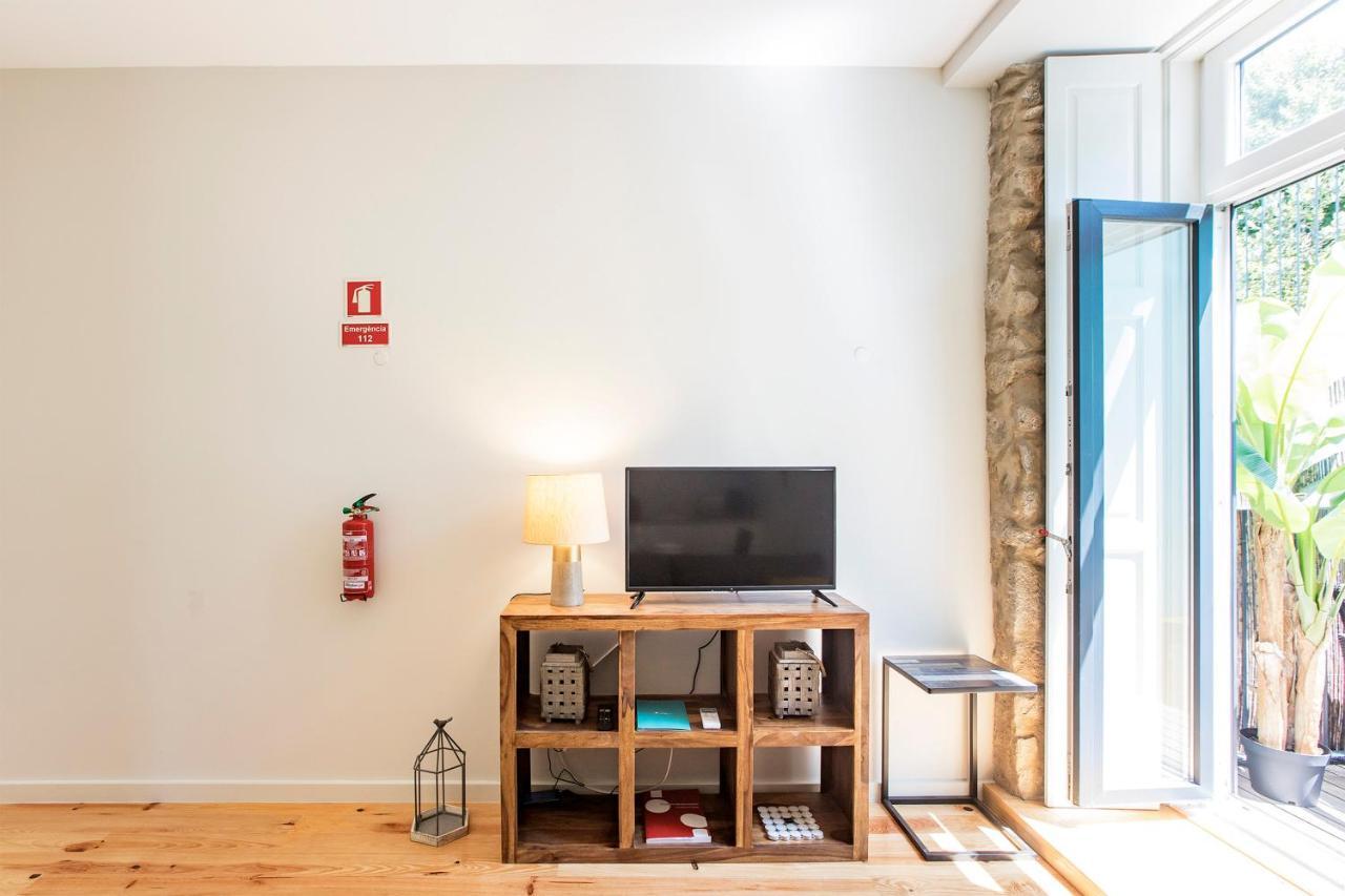 Central Studio W/ Pool, Ac & Patio By Lovelystay OOporto Exterior foto